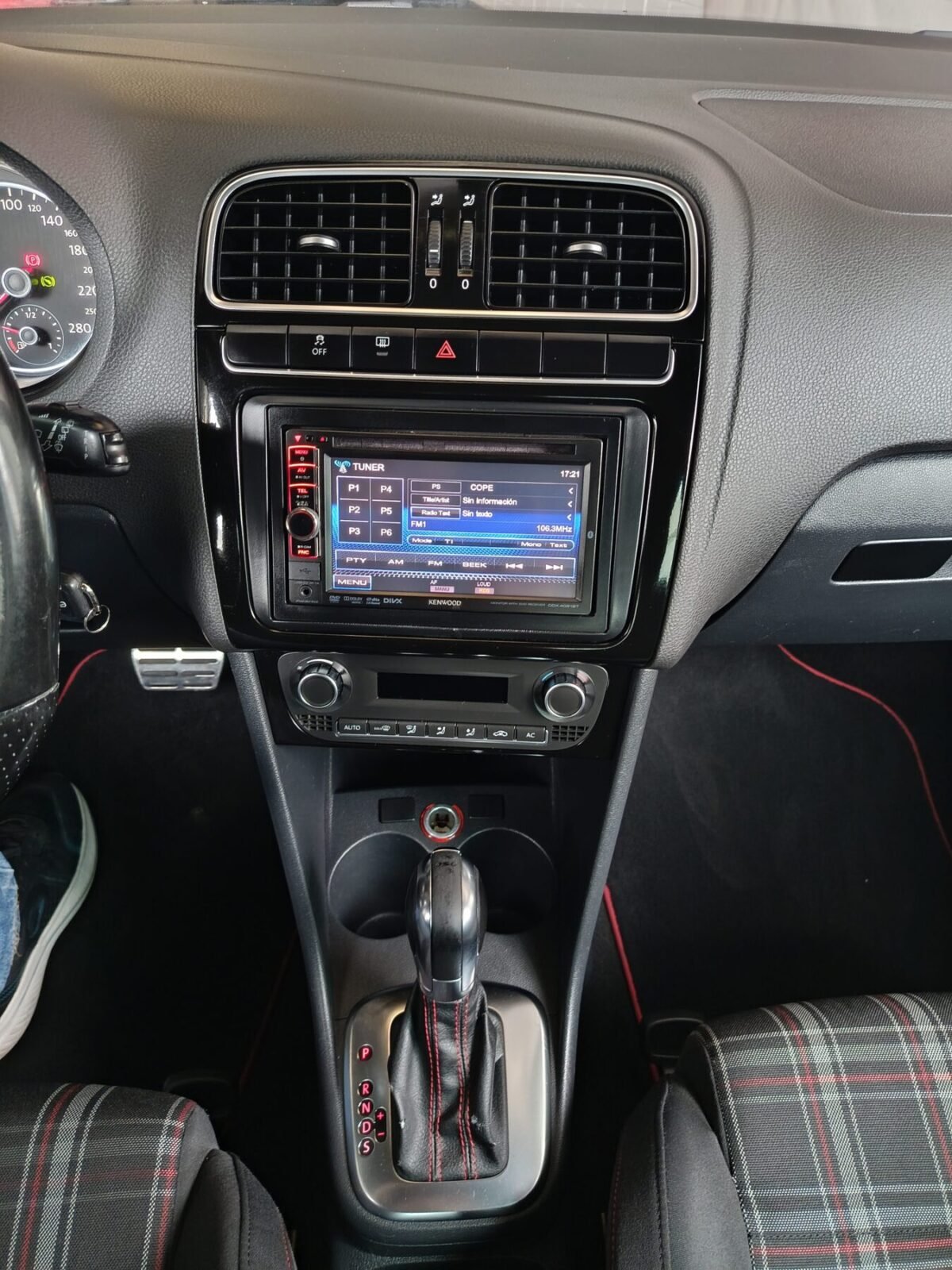 VOLKSWAGEN POLO 1.4 TSI DSG GTI