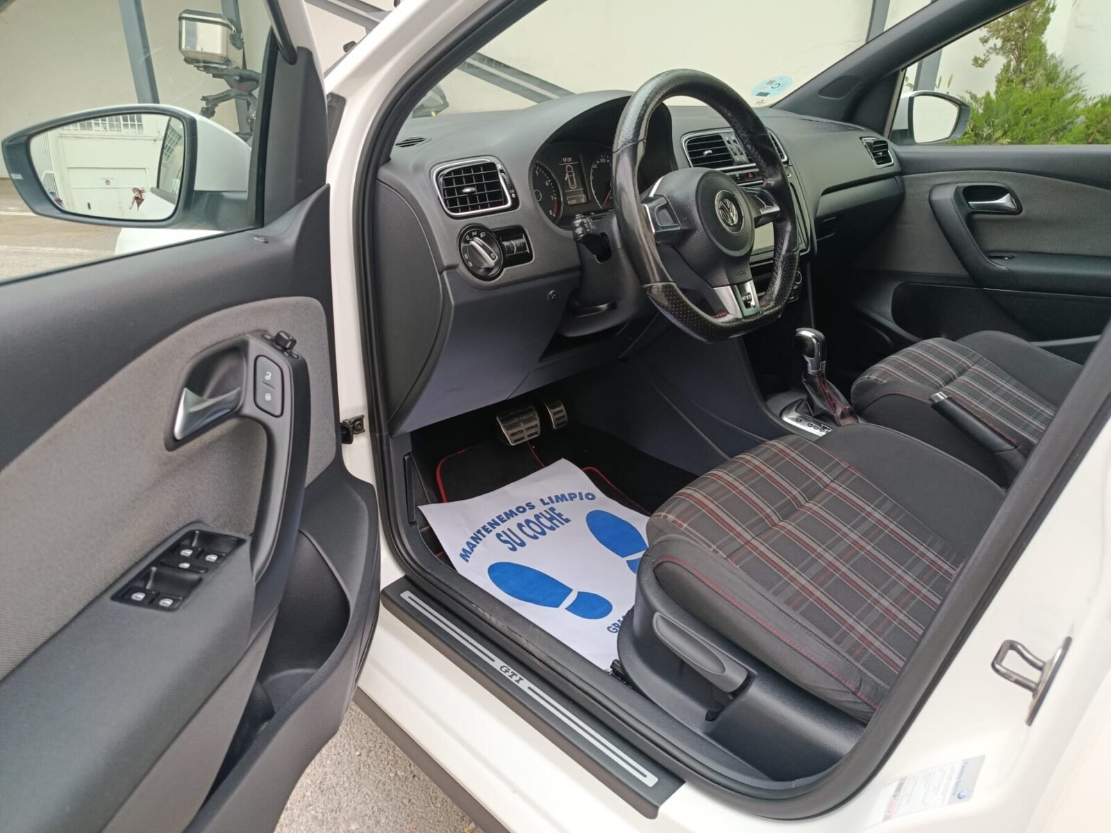VOLKSWAGEN POLO 1.4 TSI DSG GTI