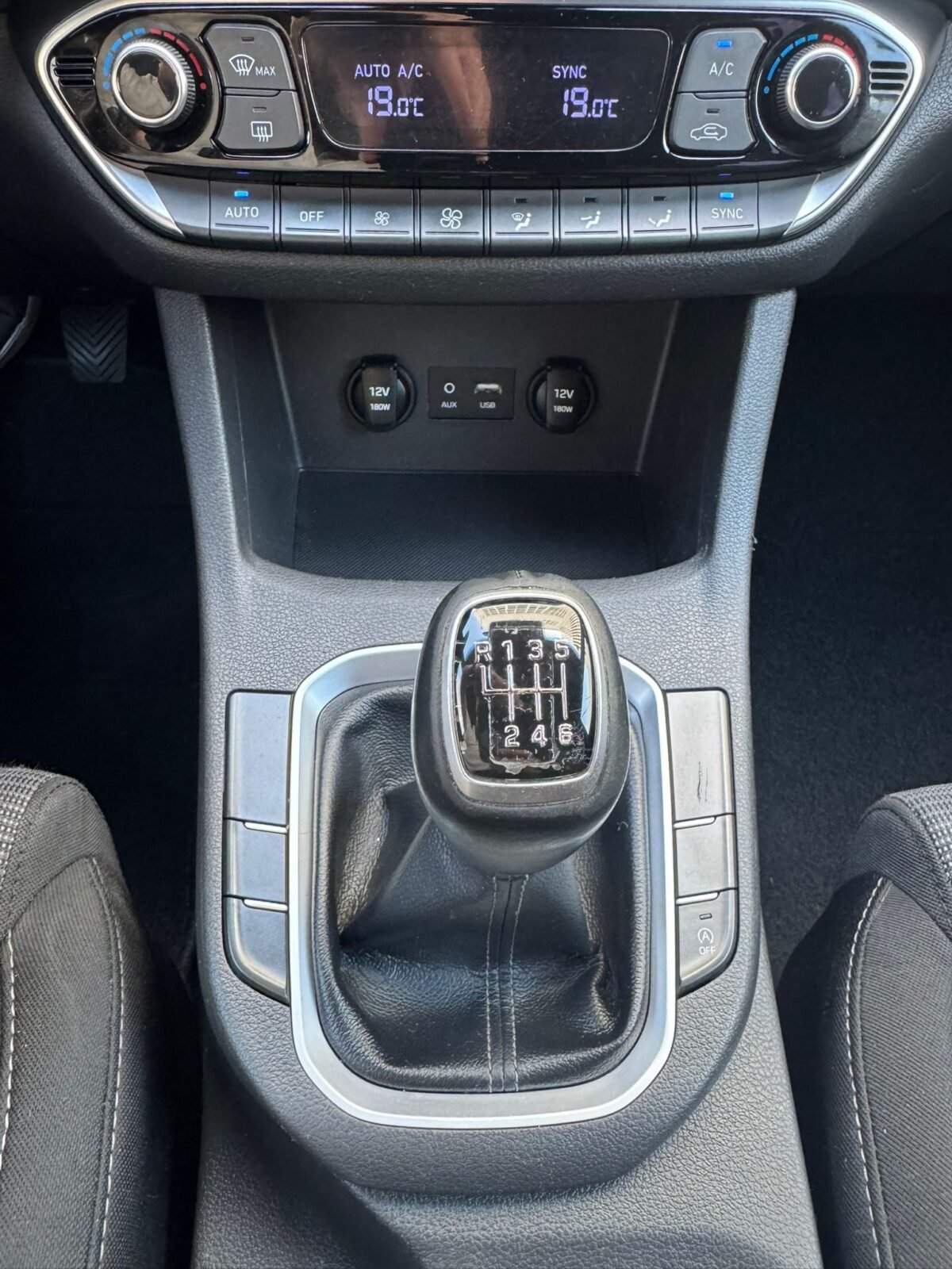 HYUNDAI Tecno