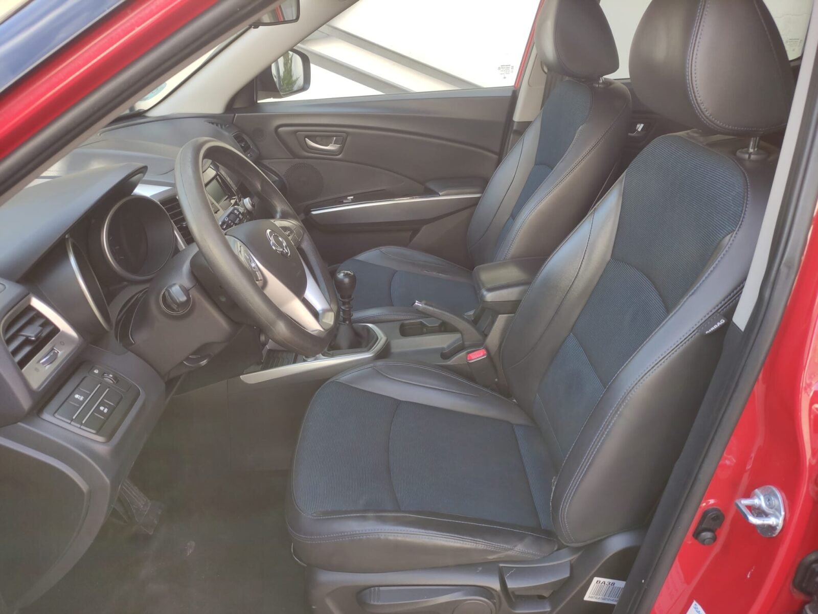 SSANGYONG TIVOLI G16 LIMITED 4X2