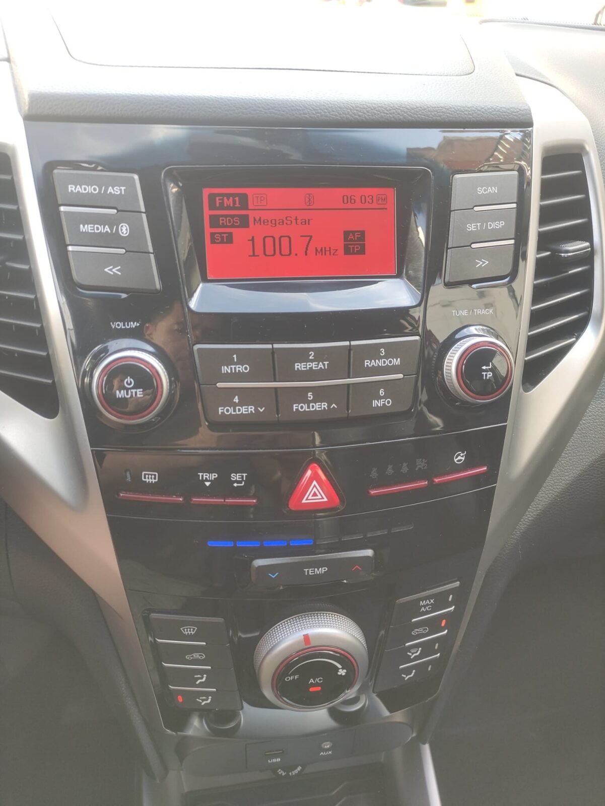 SSANGYONG TIVOLI G16 LIMITED 4X2