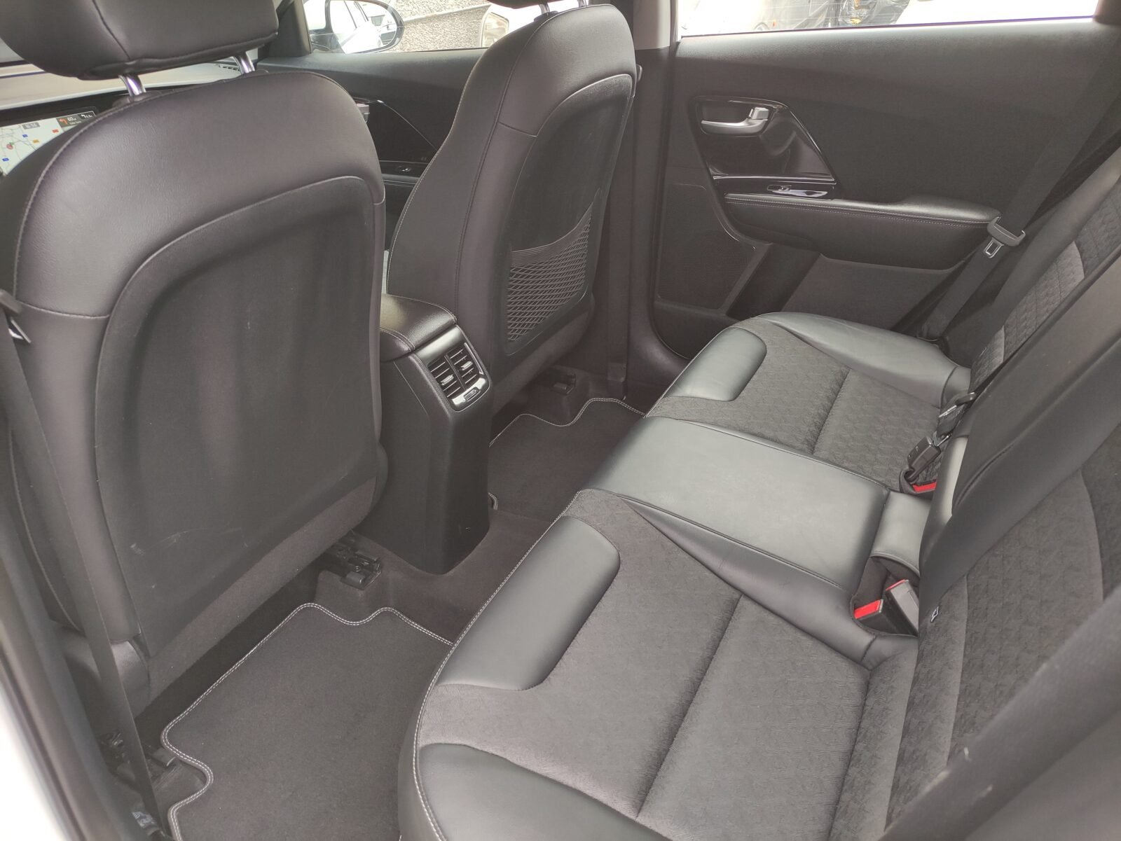 KIA Niro 1.6 GDI PHEV Drive
