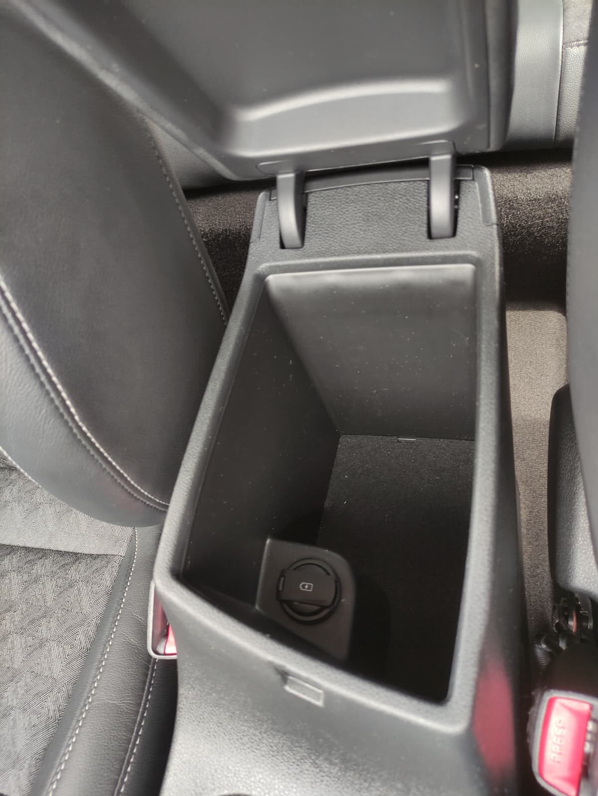 KIA Niro 1.6 GDI PHEV Drive