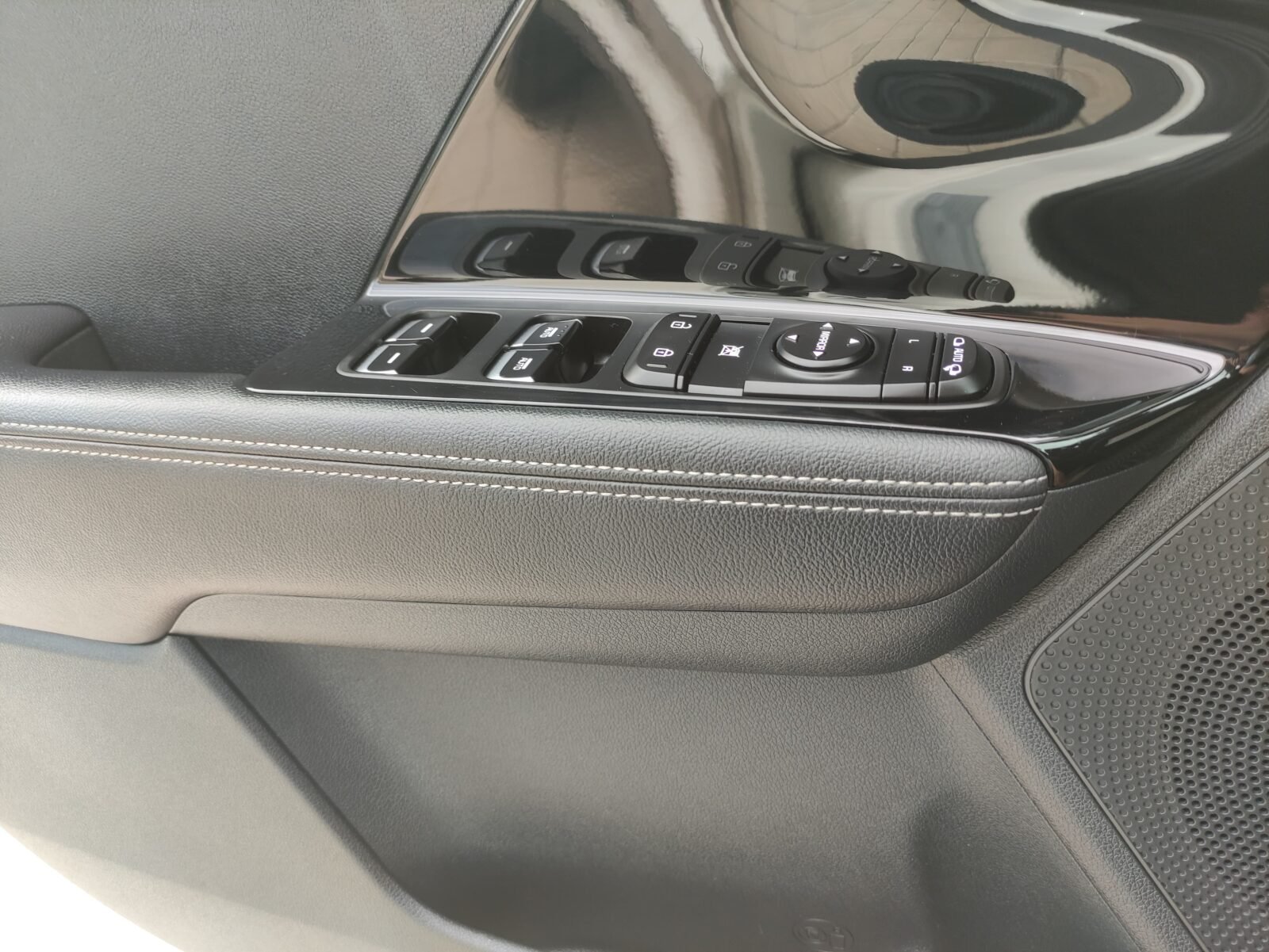 KIA Niro 1.6 GDI PHEV Drive