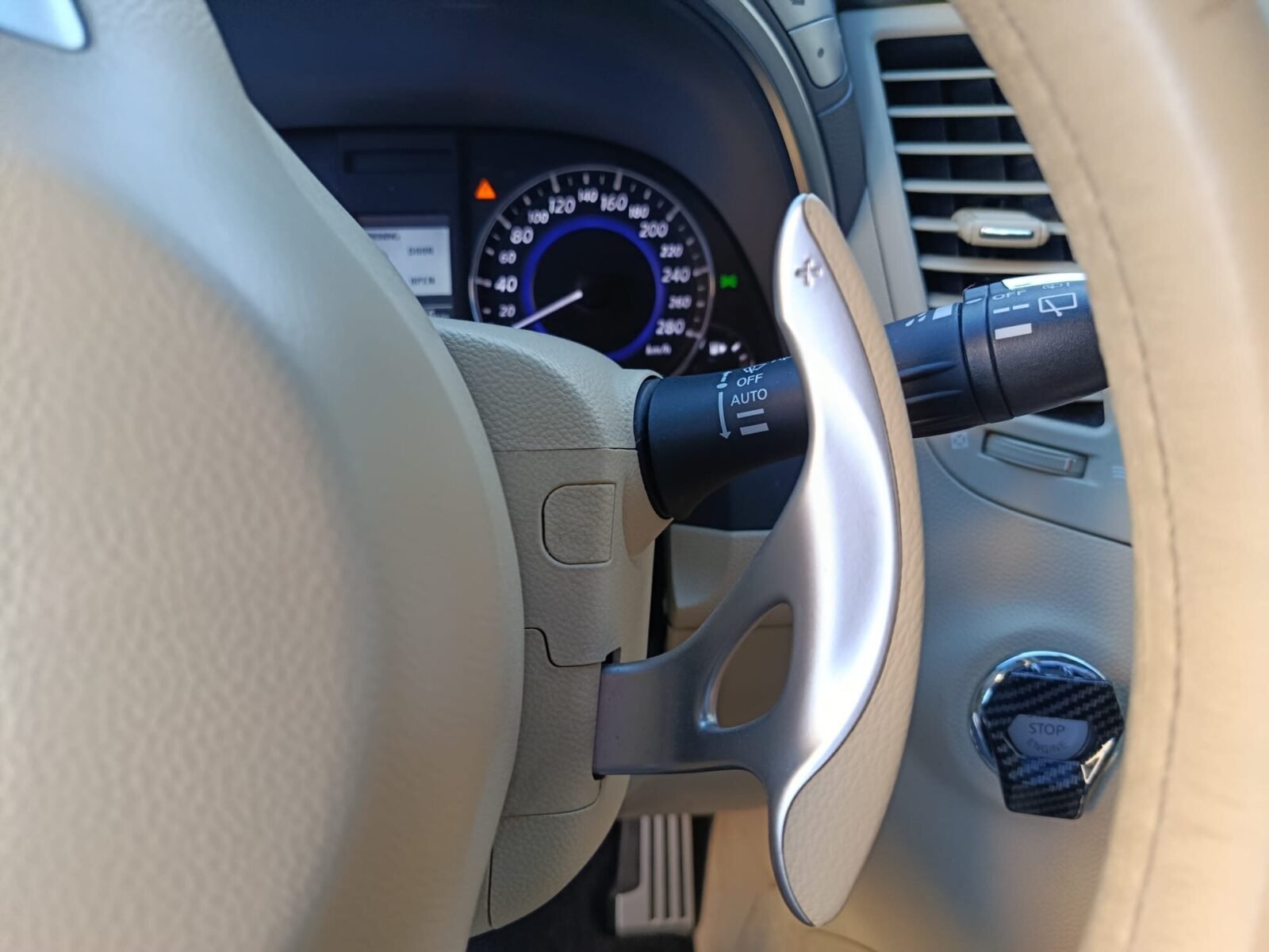 INFINITI QX70 PREMIUM