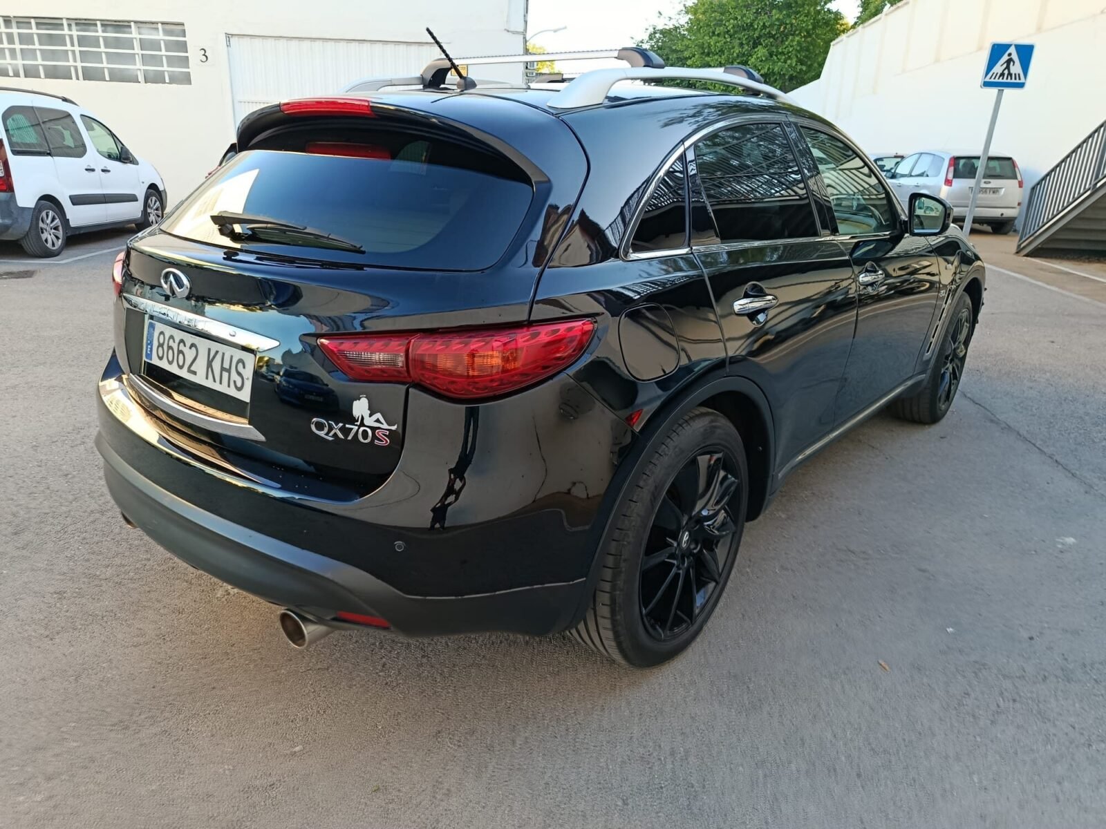 INFINITI QX70 PREMIUM