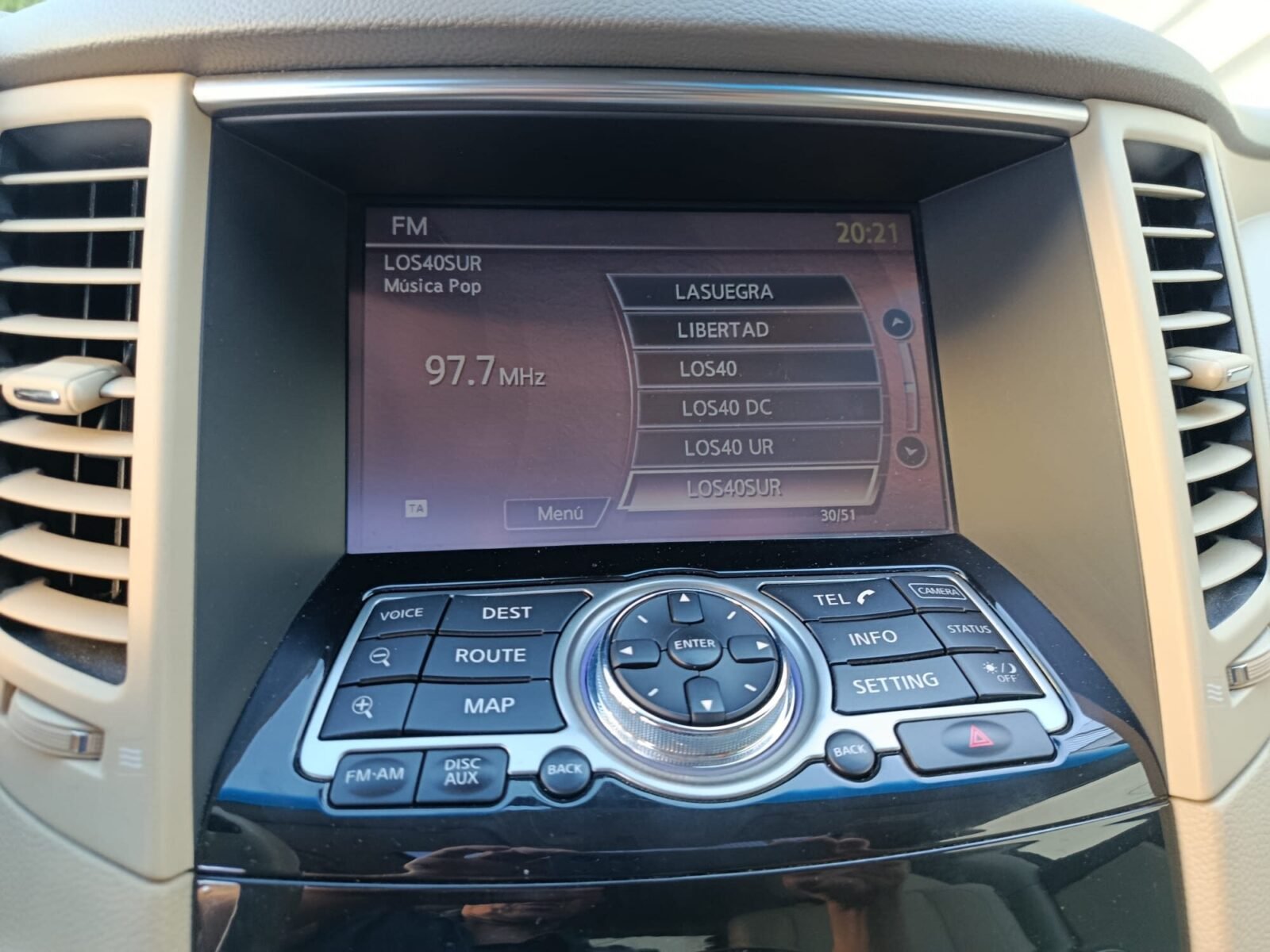 INFINITI QX70 PREMIUM