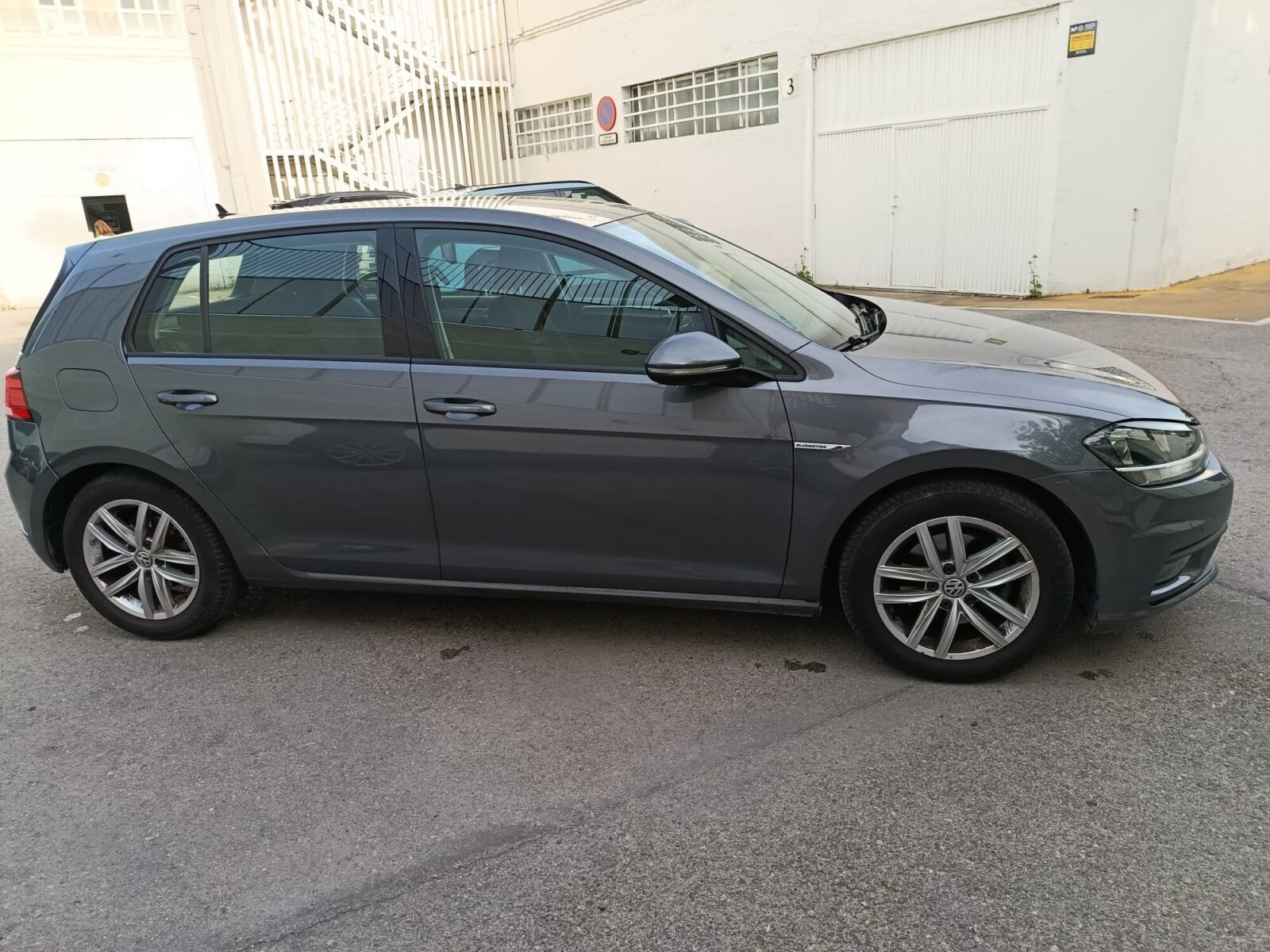 VOLKSWAGEN GOLF Last Edition 