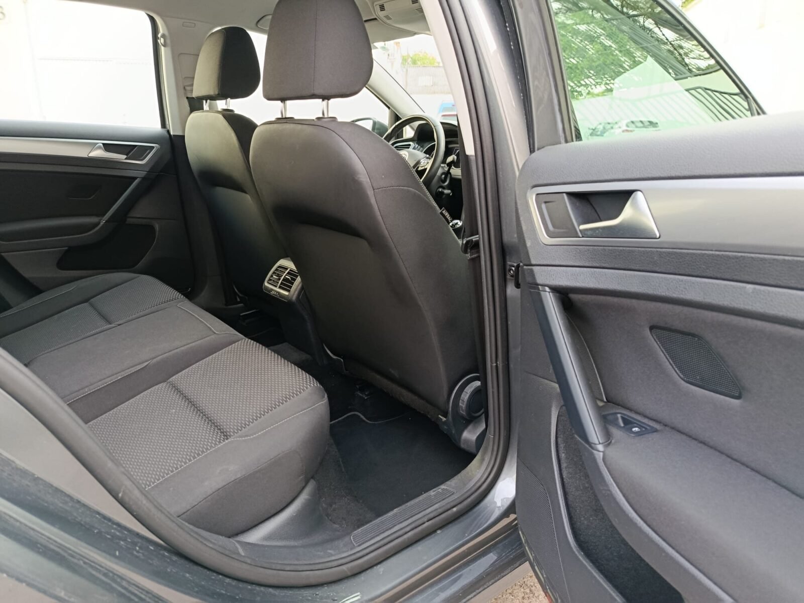 VOLKSWAGEN GOLF Last Edition 