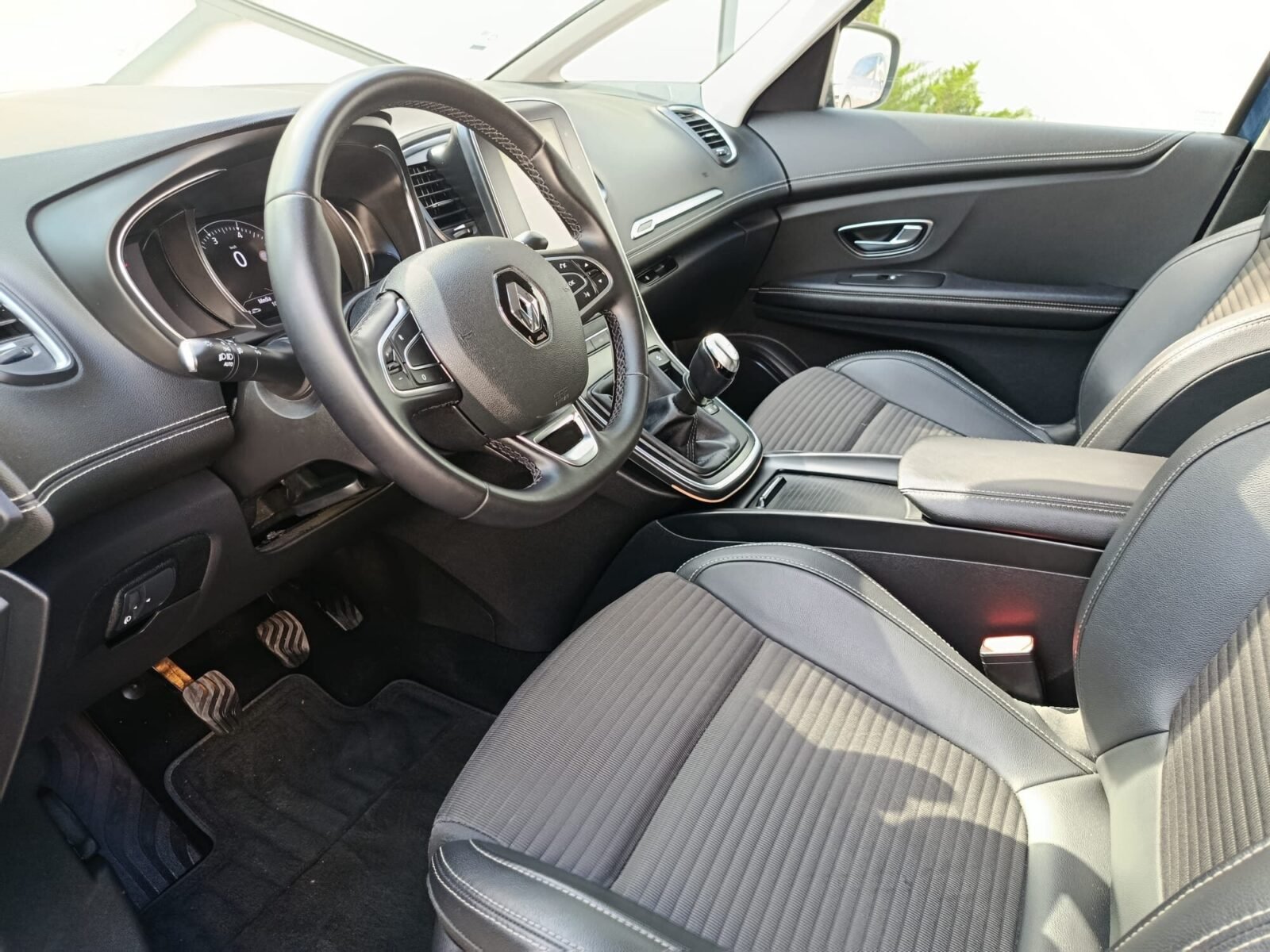 RENAULT GRAN SCENIC Zen 