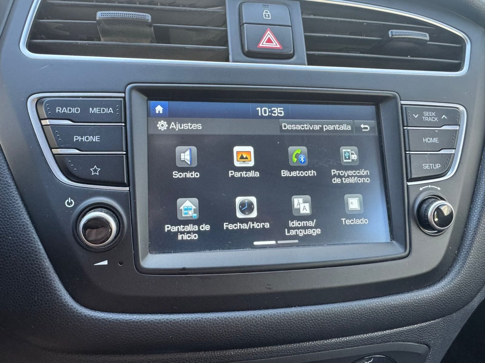 HYUNDAI I20 Essence