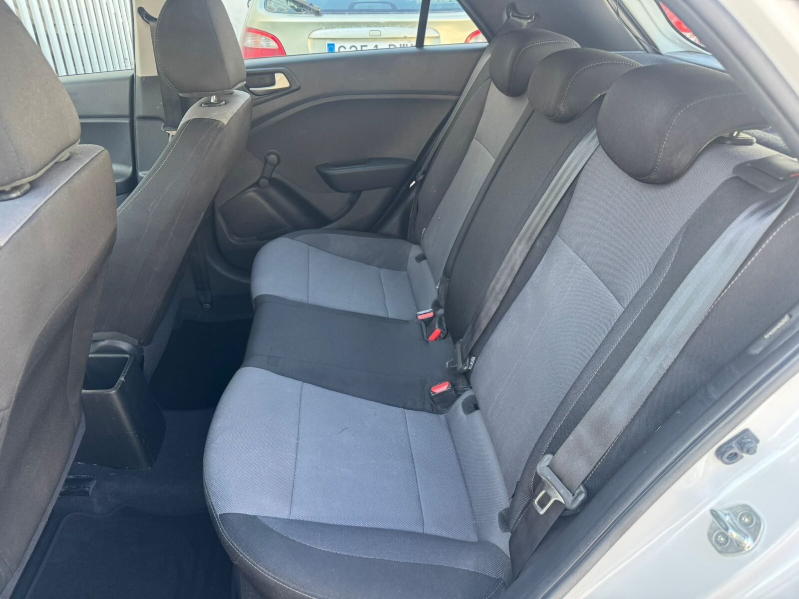 HYUNDAI I20 Essence