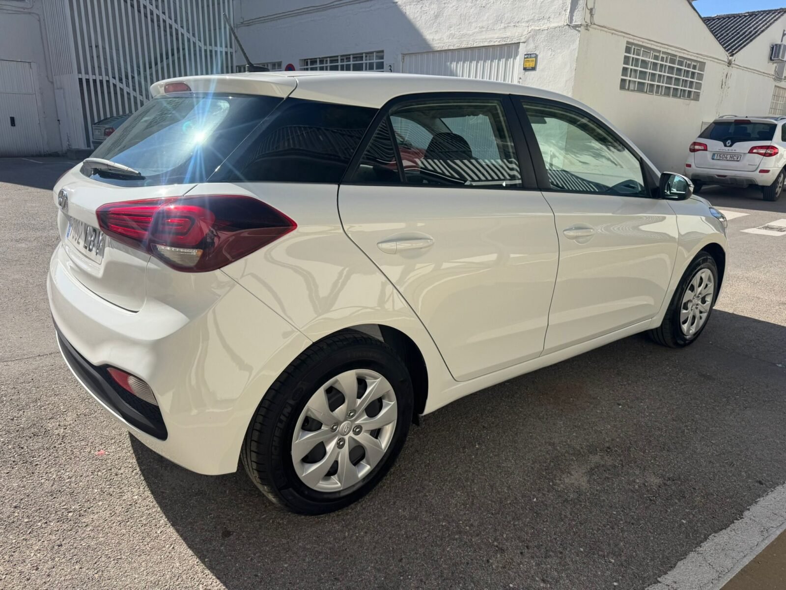 HYUNDAI I20 Essence