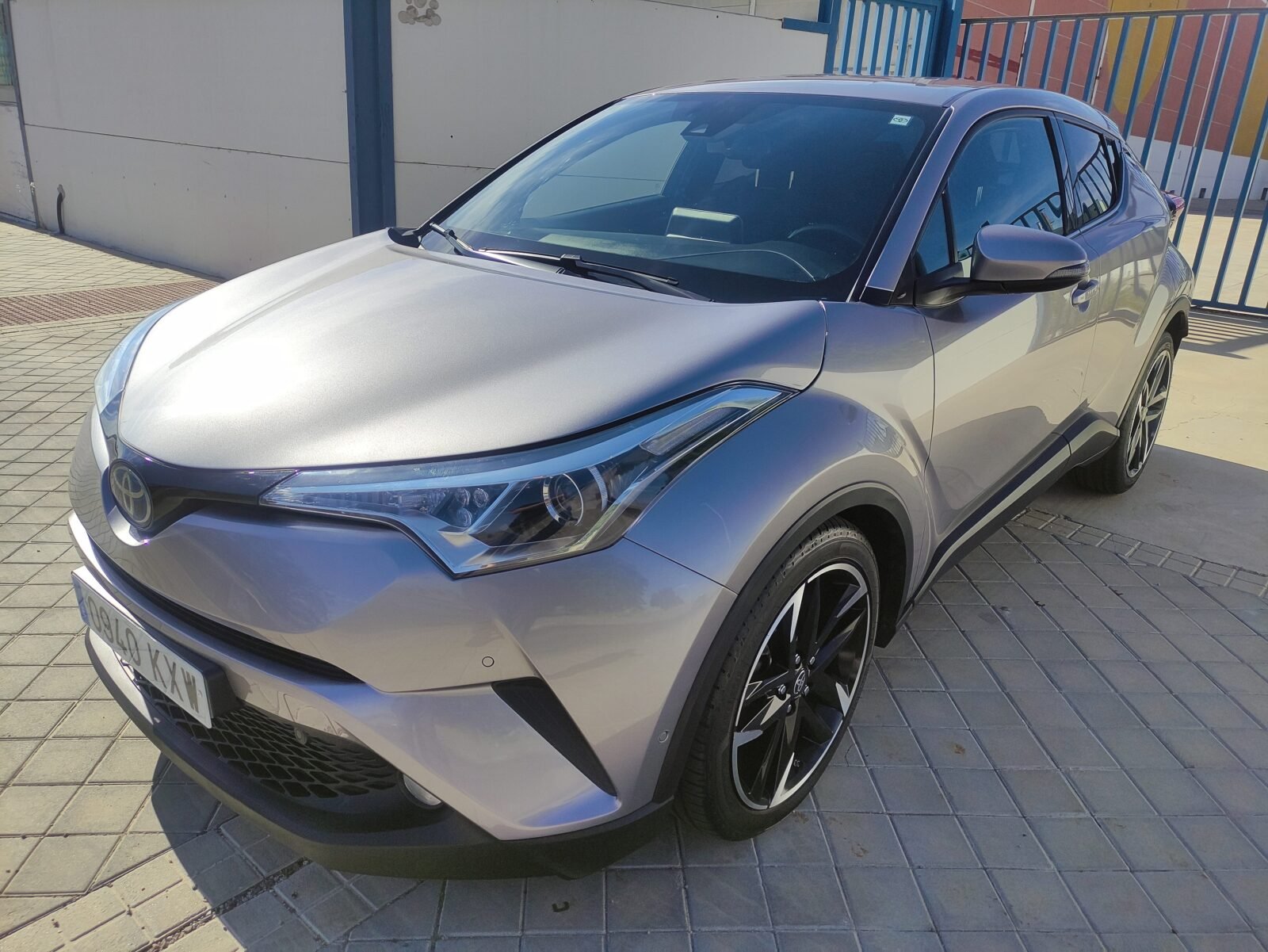 TOYOTA C-HR Advance