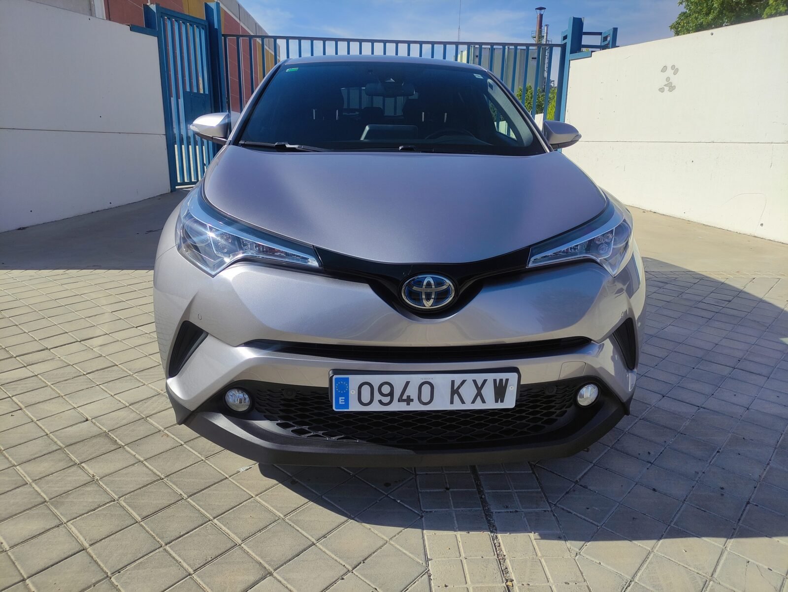 TOYOTA C-HR Advance