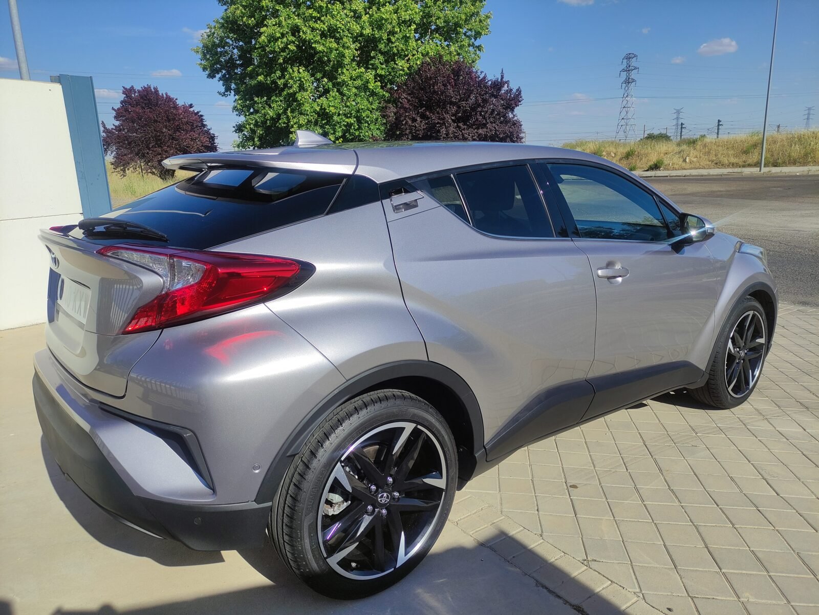 TOYOTA C-HR Advance