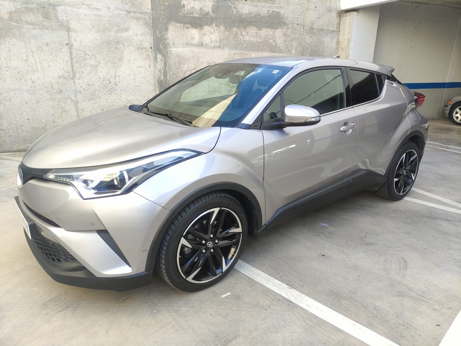 TOYOTA C-HR Advance