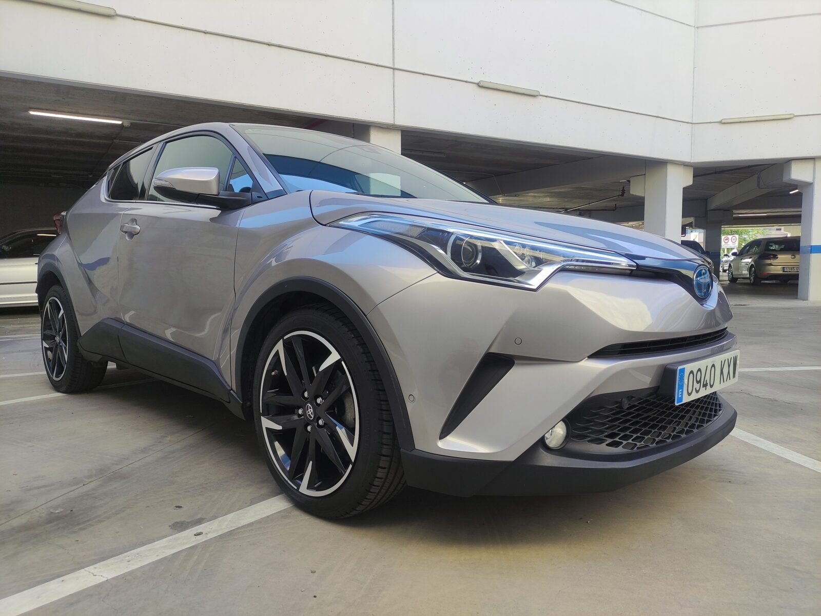 TOYOTA C-HR Advance