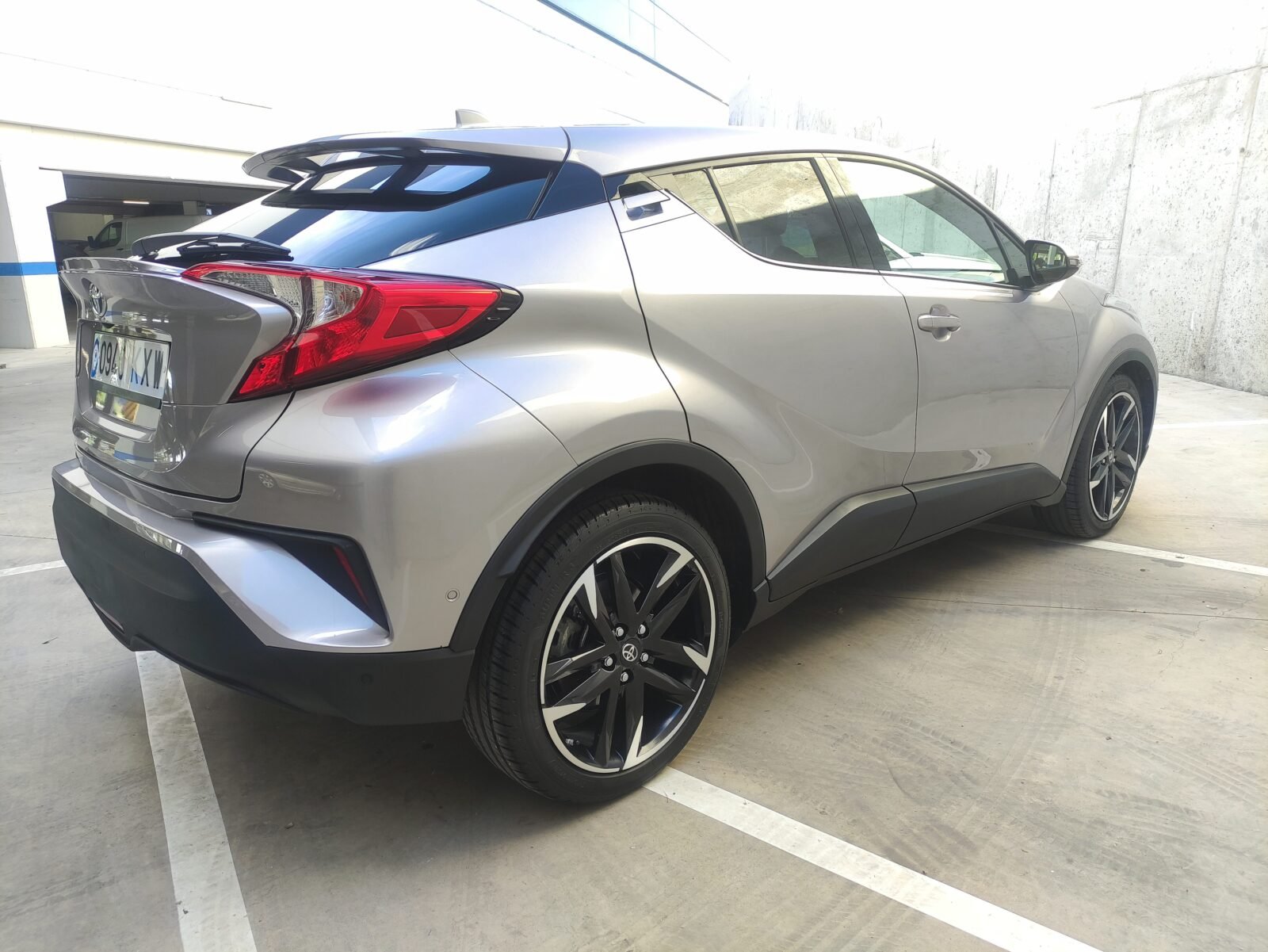 TOYOTA C-HR Advance