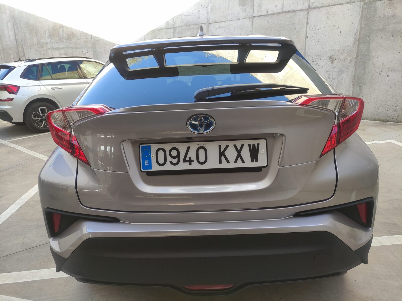 TOYOTA C-HR Advance
