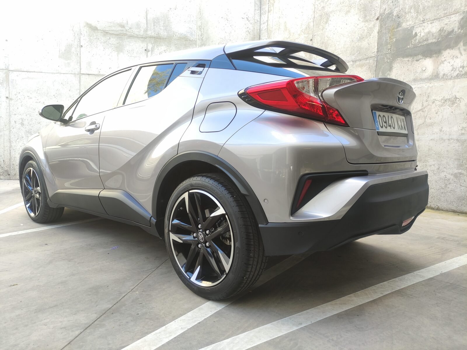 TOYOTA C-HR Advance
