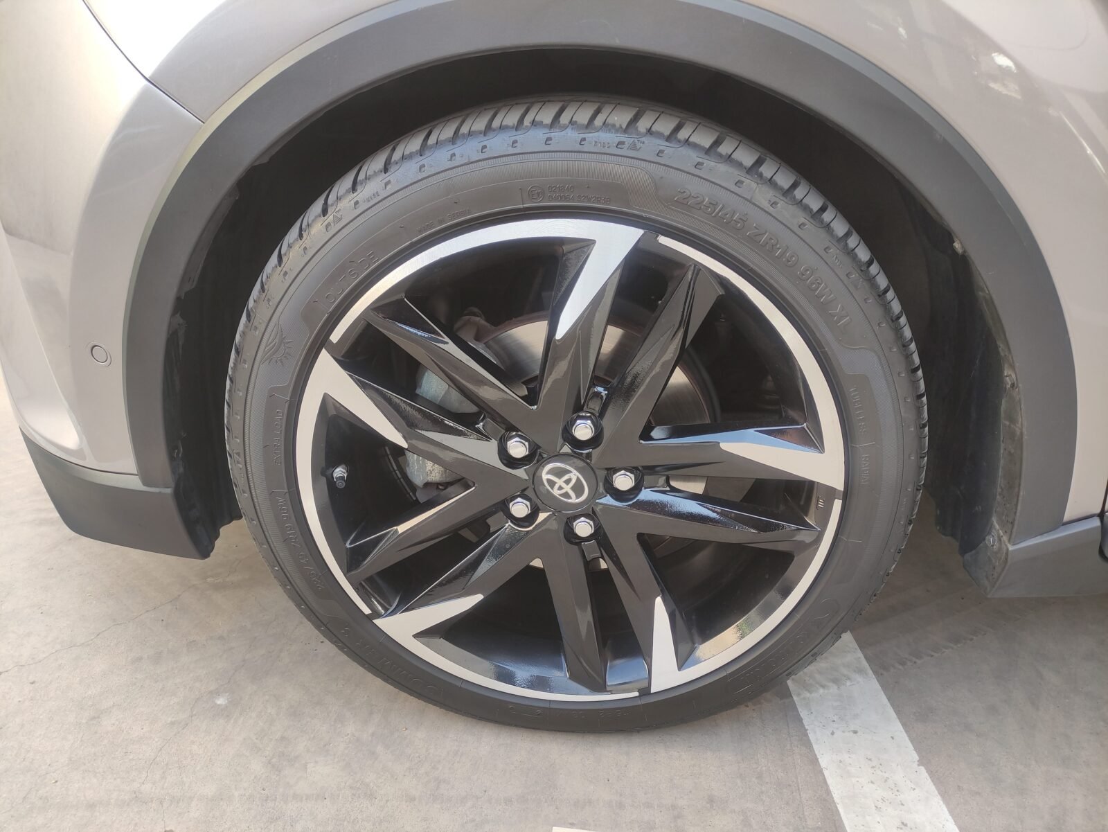 TOYOTA C-HR Advance