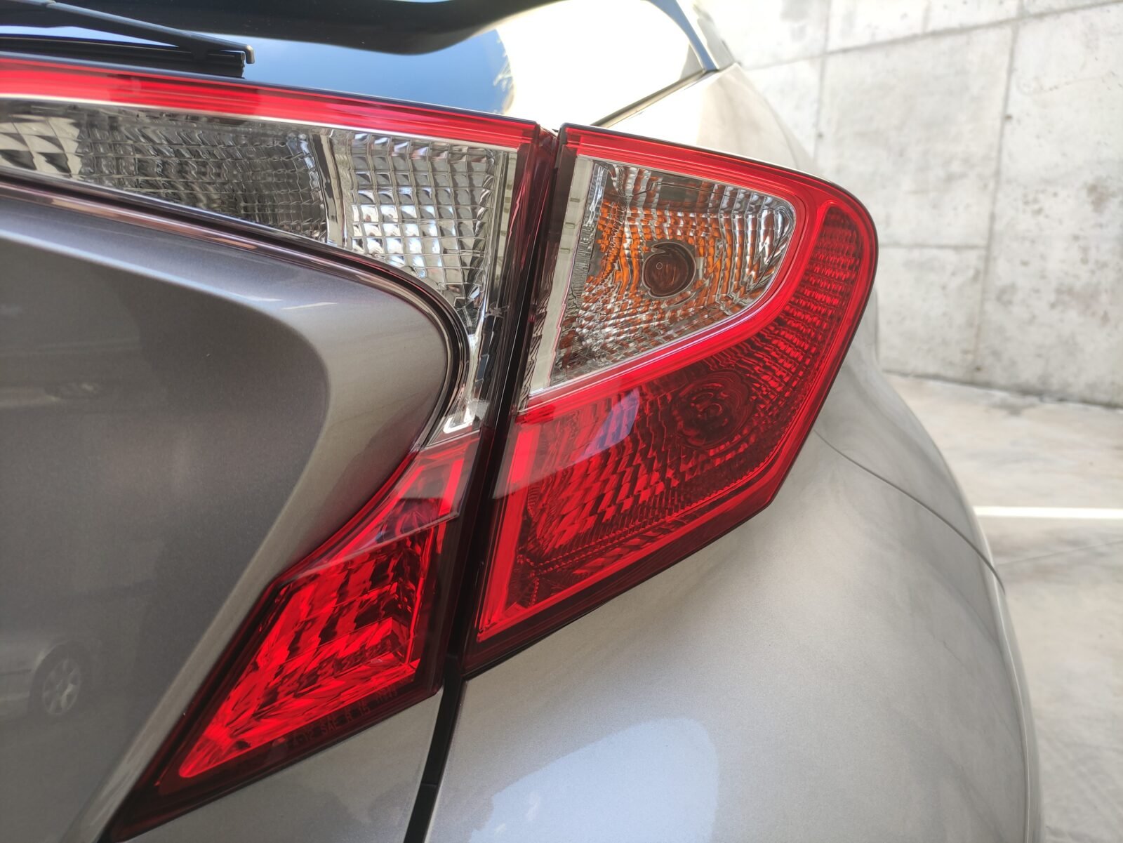 TOYOTA C-HR Advance