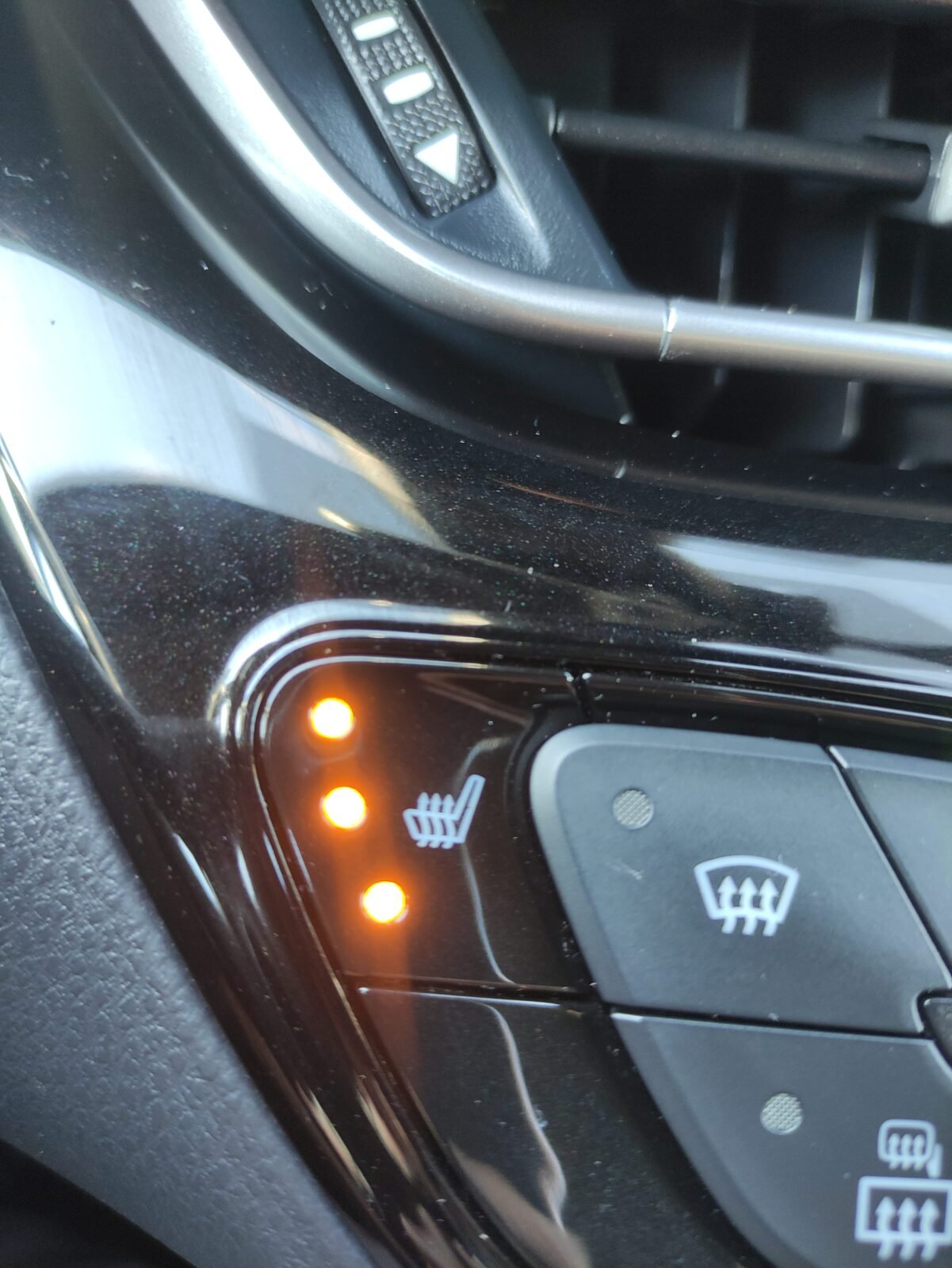 TOYOTA C-HR Advance