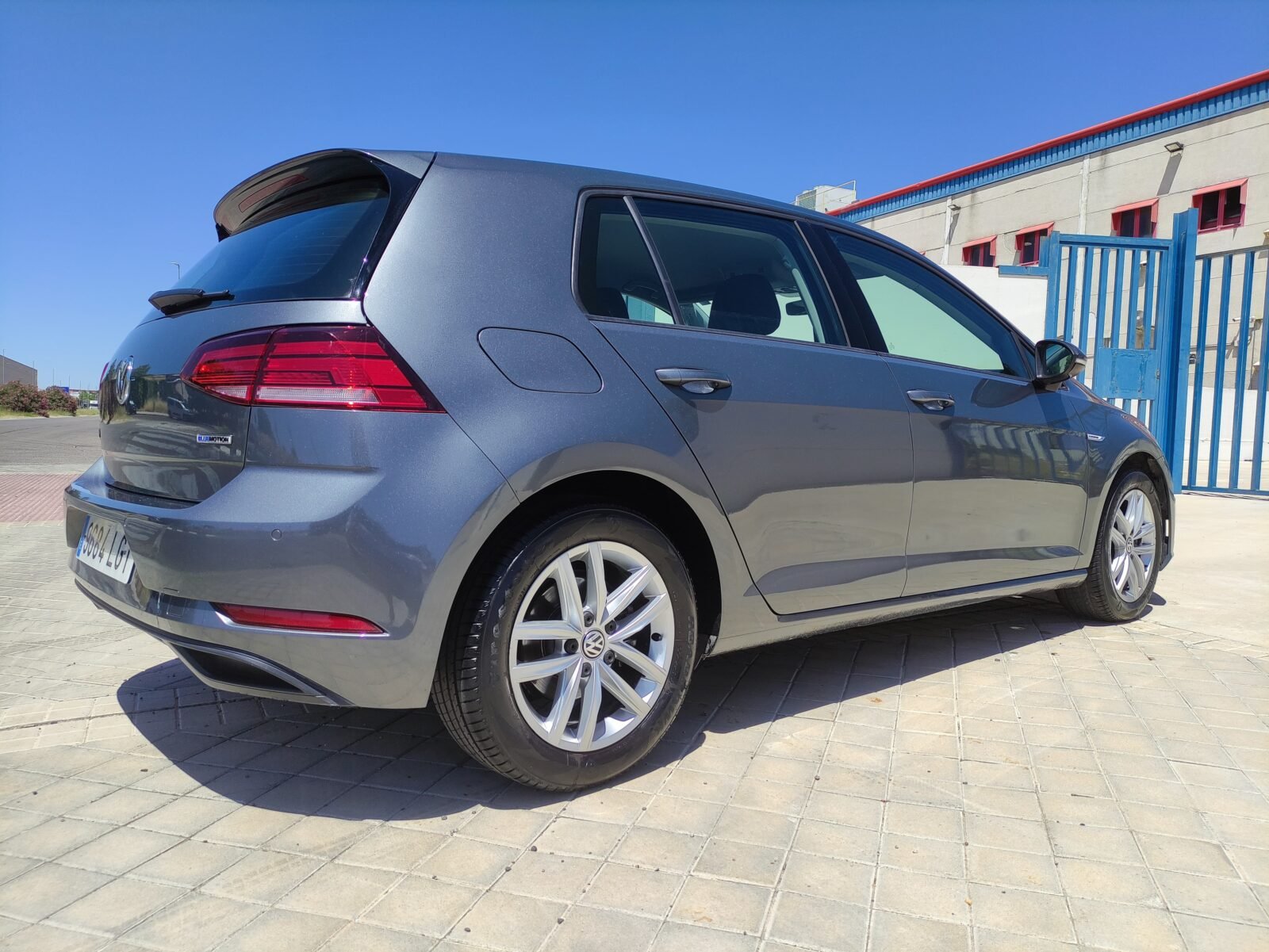 VOLKSWAGEN GOLF Last Edition 