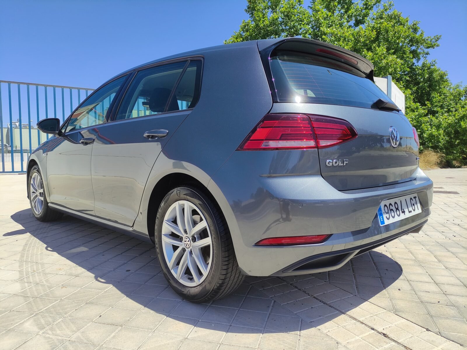 VOLKSWAGEN GOLF Last Edition 