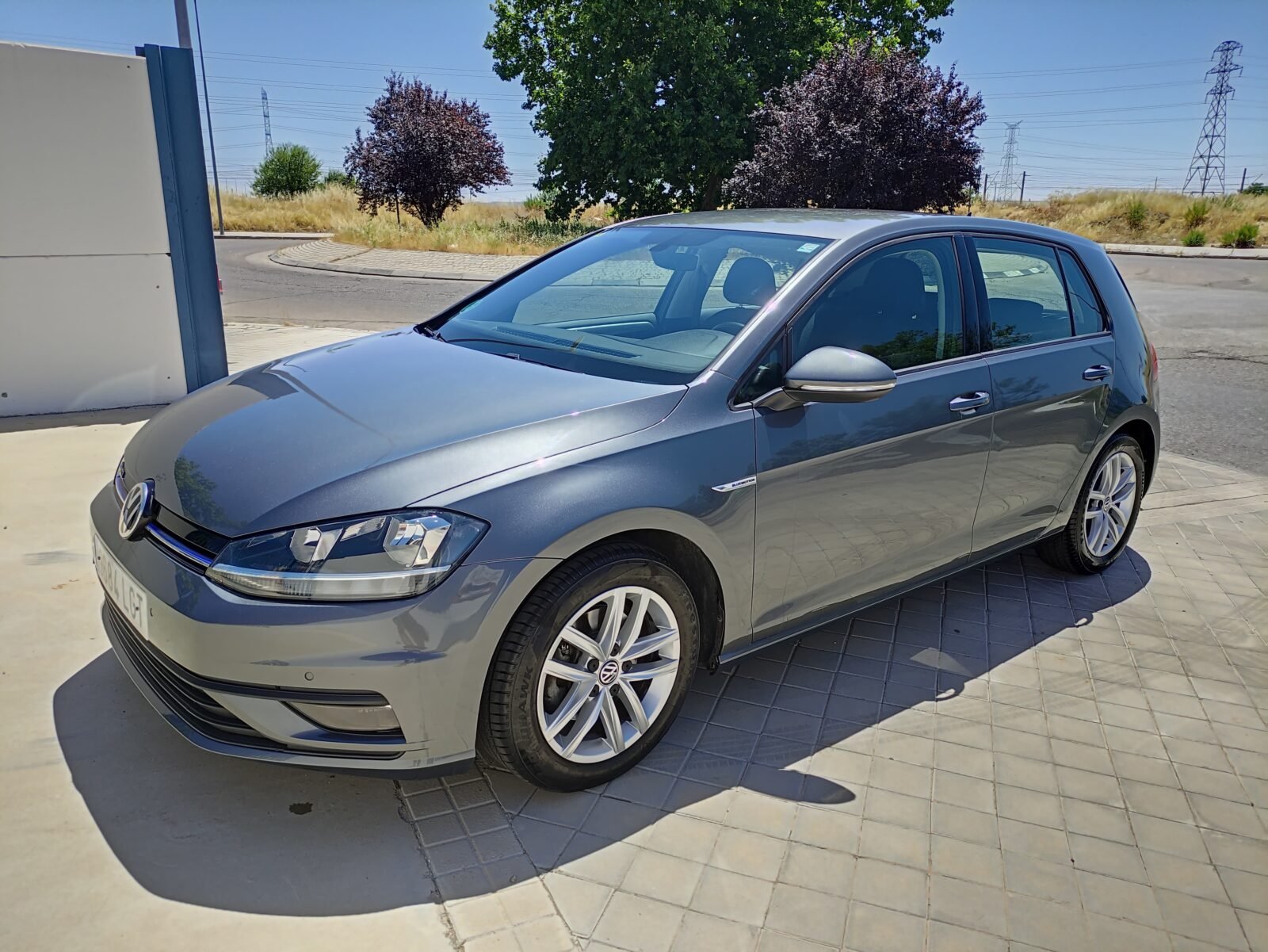 VOLKSWAGEN GOLF Last Edition 