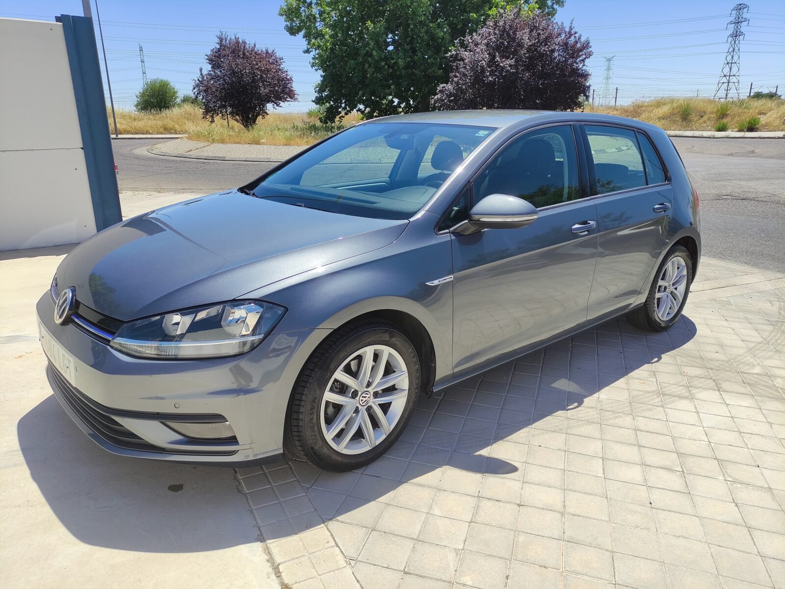 VOLKSWAGEN GOLF Last Edition 