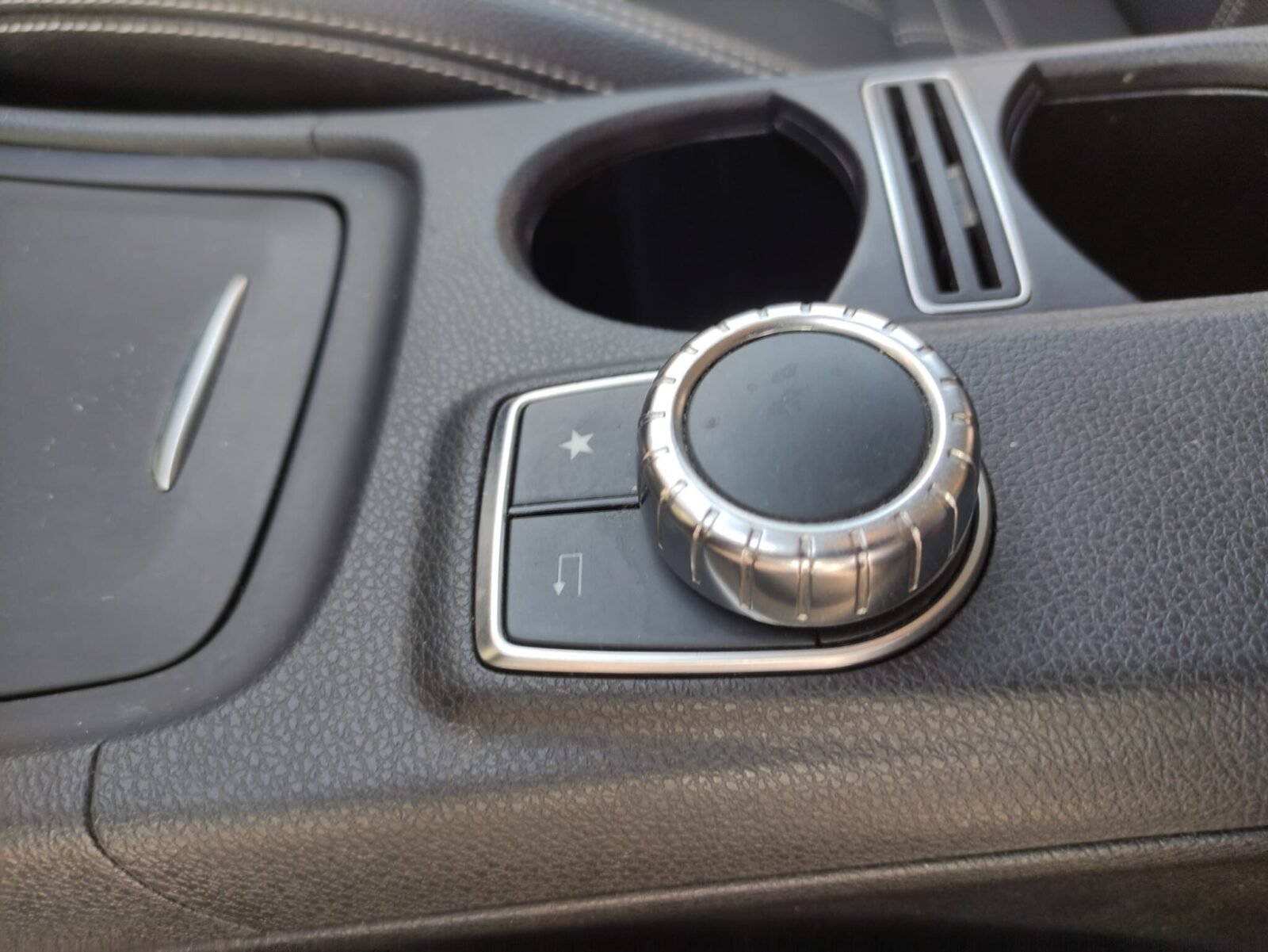 MERCEDES-BENZ CLA GLA 200d Urban