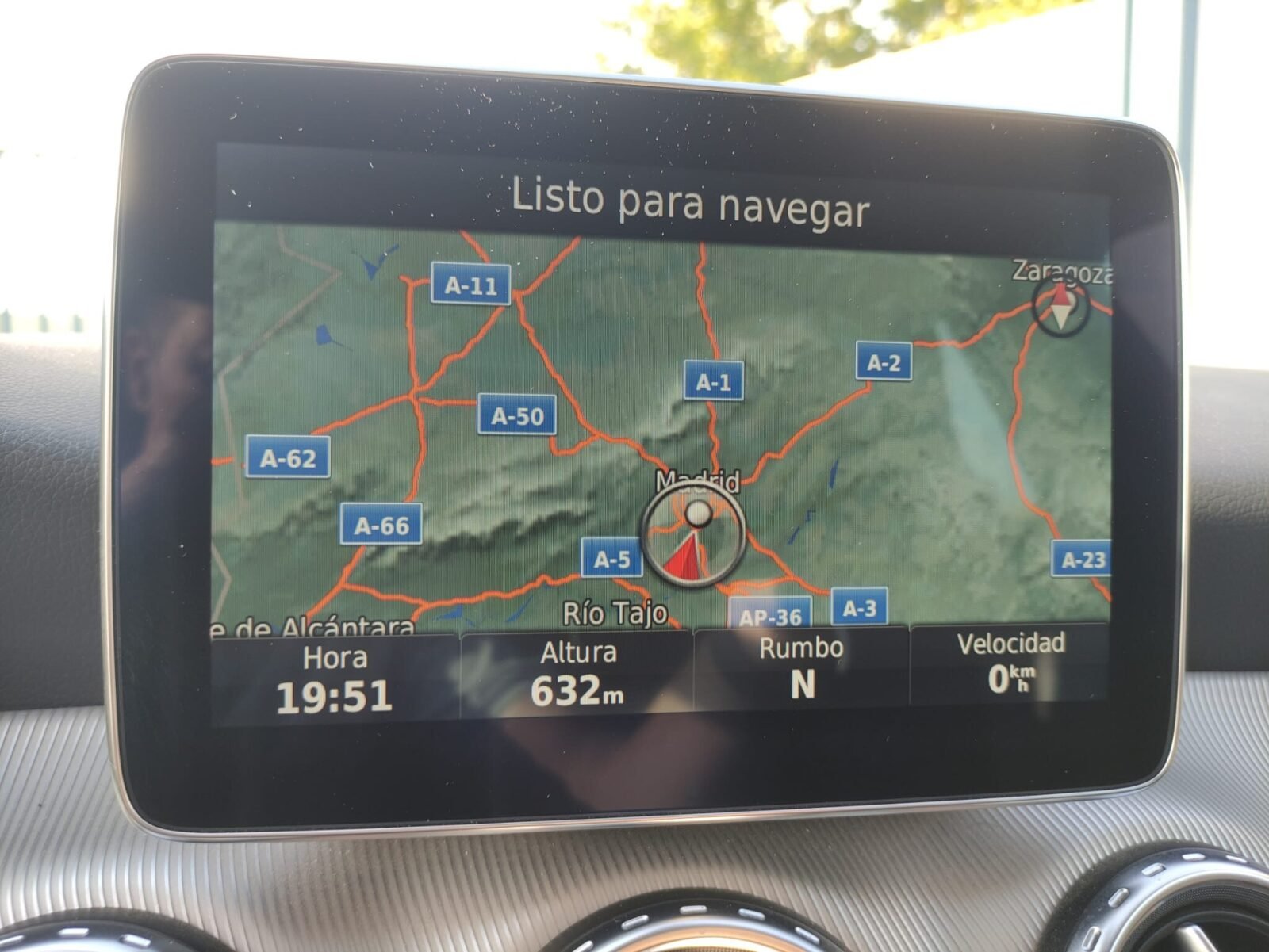 MERCEDES-BENZ CLA GLA 200d Urban