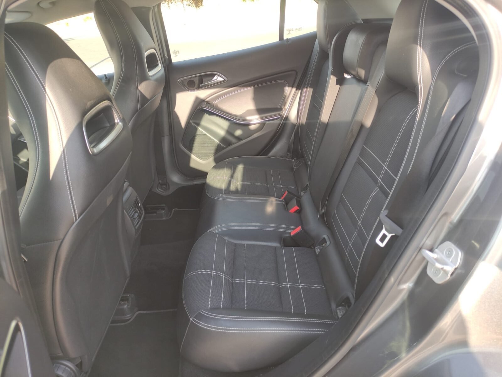 MERCEDES-BENZ CLA GLA 200d Urban
