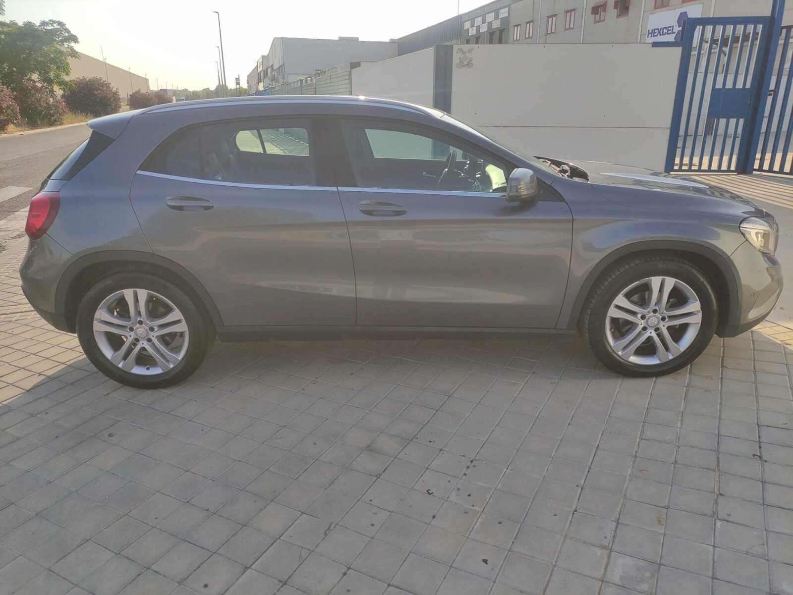 MERCEDES-BENZ CLA GLA 200d Urban