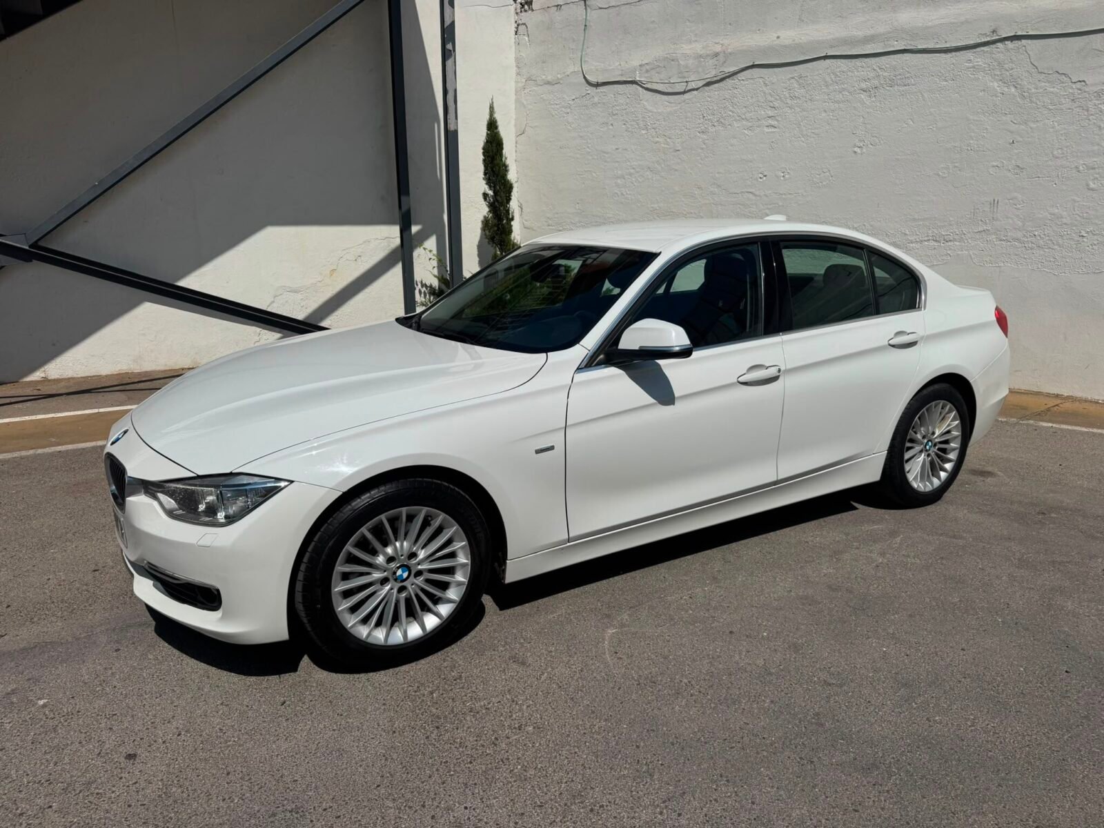 BMW Serie 3 318d luxury